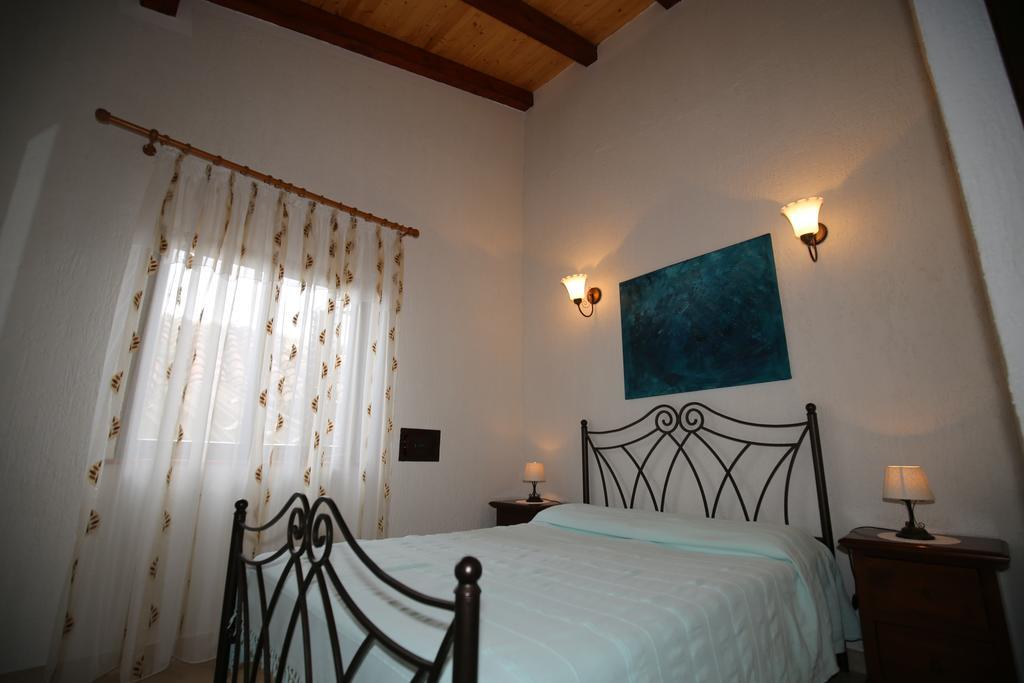 Apartment La Roza Funtana Exterior foto