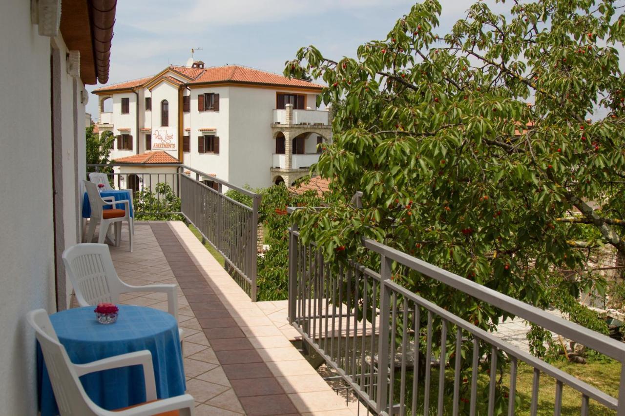 Apartment La Roza Funtana Exterior foto