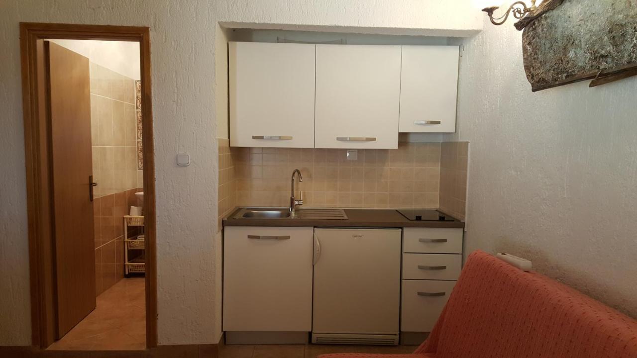 Apartment La Roza Funtana Exterior foto